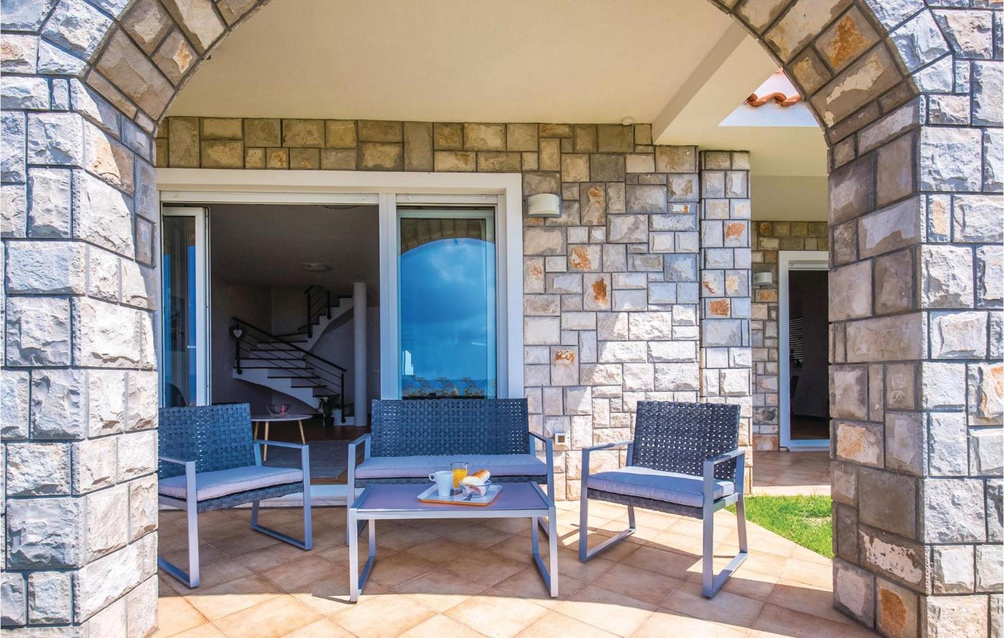 Cozy Apartment In Crikvenica With House Sea View Exterior foto